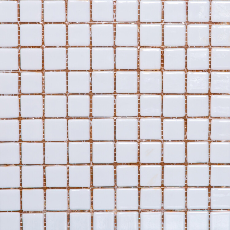 Blanco 100: Glass Mosaic Tile 31.7x31.7 (2.5x2.5)
