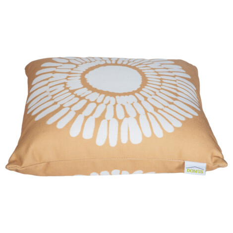 Domus: Flower Outdoor Pillow; (45x45)cm, Beige/White
