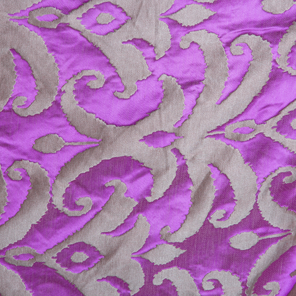 136-2539: Furnishing Fabric Floral Pattern; 280cm, Purple/Grey  1