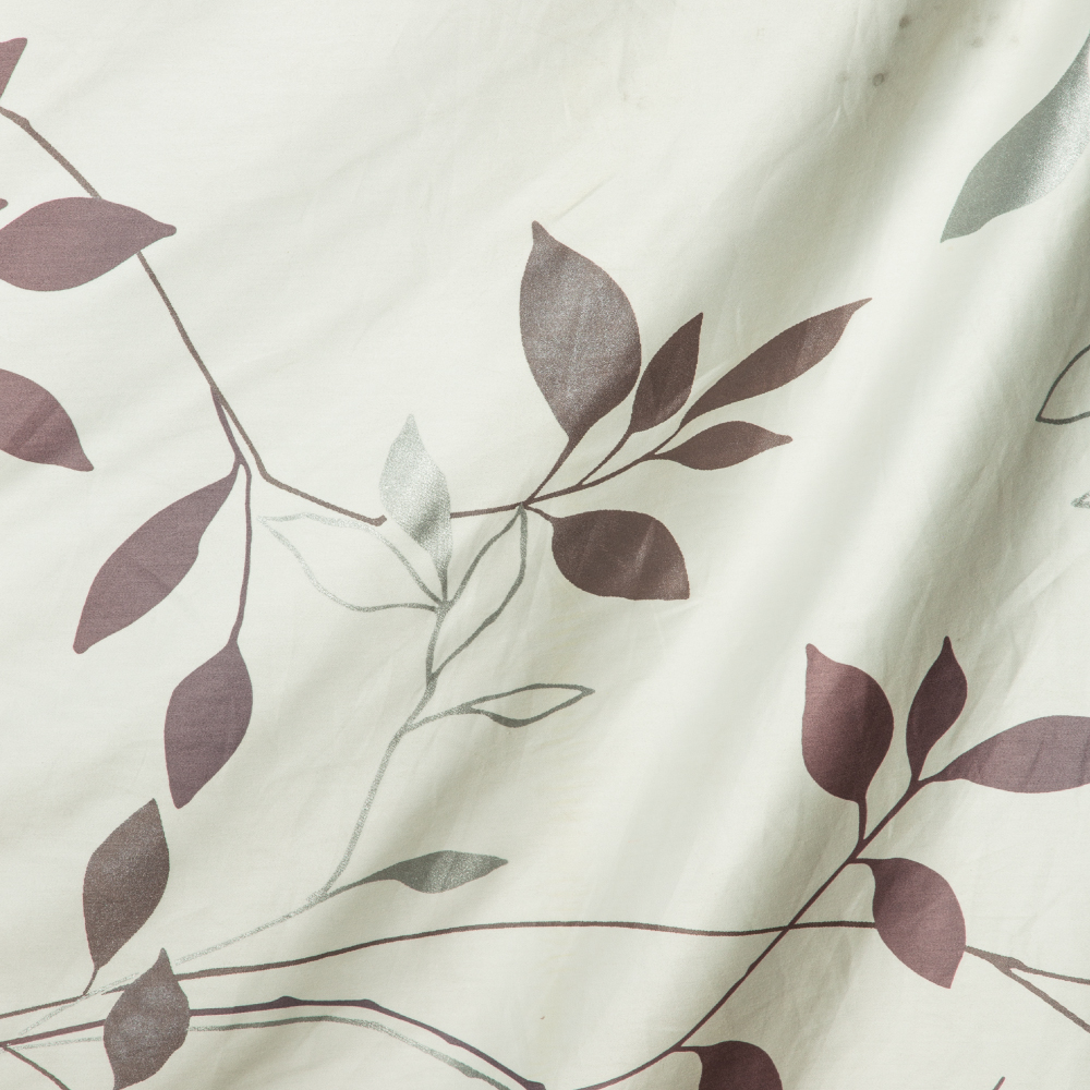Rosa 3001: Ferri: Leave Pattern Furnishing Fabric; 140cm, Off White 1