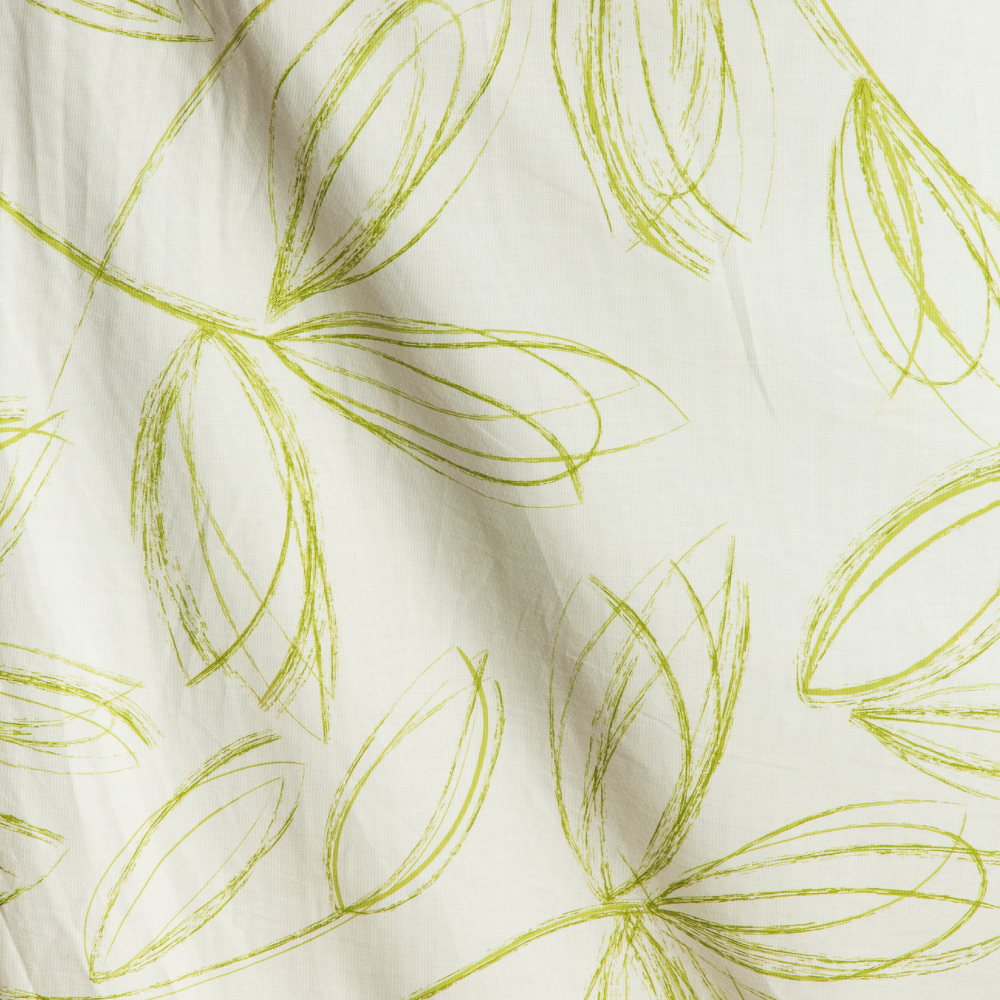 Rosa 3002: Ferri: Leave Pattern Furnishing Fabric; 140cm, Green/Off White 1
